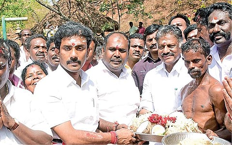 சேலத்தில் முதல்வர், தேனியில் ஓபிஎஸ், திருவாரூரில் ஸ்டாலின்: களைகட்டத் தொடங்கியது தேர்தல் பிரச்சாரம்
