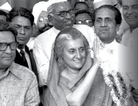 நெருக்கடிக்கு வித்திட்ட தேர்தல் வழக்கு!