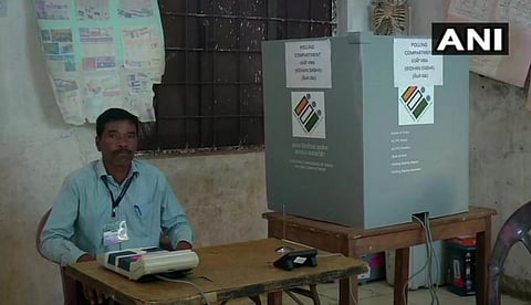 மாவோயிஸ்ட்டுகள் மிரட்டலால் ஒரு வாக்கு கூட பதிவாகாத 2 வாக்குச்சாவடி