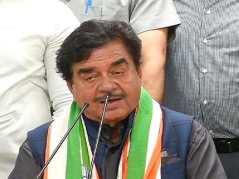 என் மனைவிக்கு துணை நிற்பது எனது கடமையல்லவா?- காங்கிரஸ் உட்கட்சி குமுறல்களுக்கு சத்ருஹன் சின்ஹா விளக்கம்
