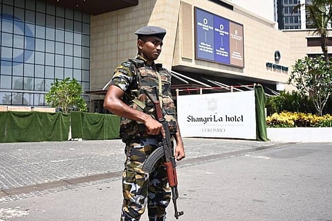 இலங்கையில் இன்று இரவு முதல் அவசரநிலை பிரகடனம்: அதிபர் சிறிசேனா அறிவிப்பு