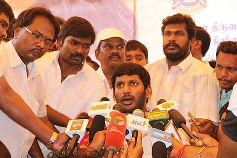 பாஜக முன்னிலை: மோடிக்கு விஷால் வாழ்த்து