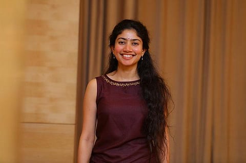 சாய் பல்லவியை அழவைத்த செல்வராகவன்