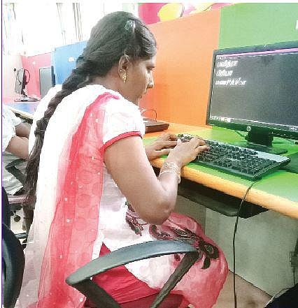 மாற்றுத் திறனாளிகளுக்கு வழிகாட்டும் ஹைடெக் நூலகம்