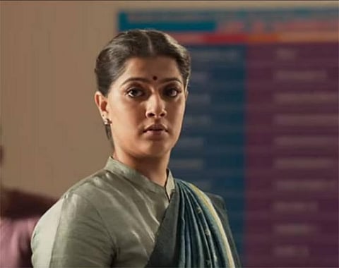 நமது திரைத்துறைக்கு இன்று கருப்பு நாள்: வரலட்சுமி சரத்குமார் வருத்தம்