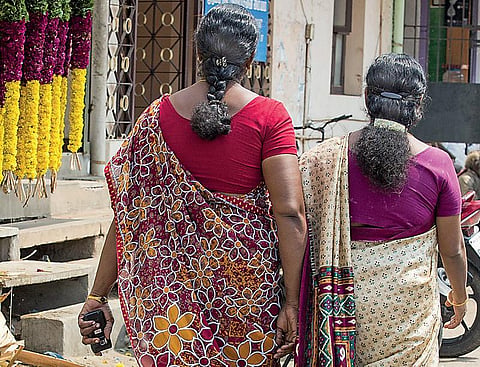 என் பாதையில்: எங்கிருந்தோ வந்தாள்