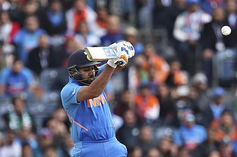 ரோஹித் சர்மா 34 பந்துகளில் அரைசதம்: இந்தியா அபாரத் தொடக்கம்