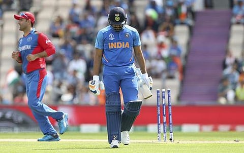 ரோஹித் சர்மா, ராகுலைக் கட்டிப்போட்ட ஆப்கான்: ஸ்பின்னுக்கு முதல் விக்கெட்டாக வெளியேறினார் ரோஹித்