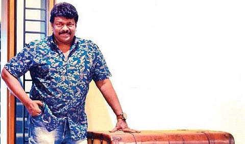 மாற்றம் தேவைப்படுகிற ஒரு விஷயம்: பார்த்திபன் சூசகம்