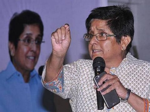 நஷ்டமான அரசு நிறுவன நிதியிலிருந்து பொருட்கள் வாங்கும் புதுச்சேரி அமைச்சர்கள்: லஞ்ச ஒழிப்புத்துறை விசாரணைக்கு கிரண்பேடி உத்தரவு