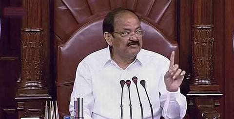 சமூக ஊடகங்களில் வதந்திகள், பொய் செய்திகளைத் தடுக்க சட்டம் : மாநிலங்களவையில் காங்கிரஸ் வலியுறுத்தல்