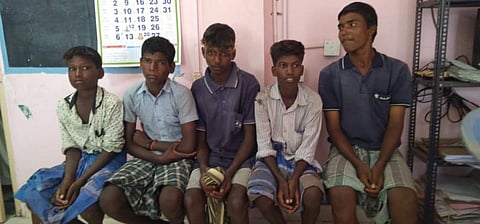 உளுந்தூர்பேட்டை அருகே கொத்தடிமைகளாக ஆடு மேய்த்து வந்த 5 சிறுவர்கள் மீட்பு