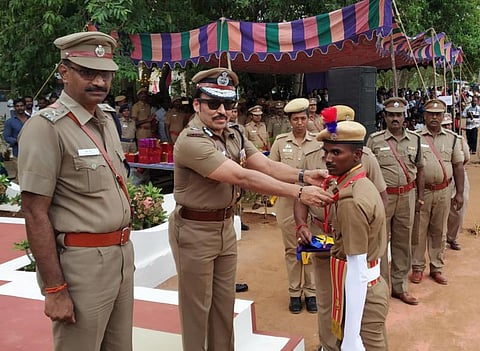 நண்பர் வாங்கி கொடுத்தாலும் குடிக்கக் கூடாது; மது அருந்தினால் போலீசார் மீது கடும் நடவடிக்கை: ஏடிஜிபி ரவி