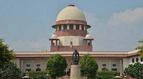 கர்நாடக அரசியல் சிக்கல்: ராஜினாமா பற்றி சபாநாயகர் முடிவெடுக்கலாம்; வாக்களிக்க அதிருப்தி எம்எல்ஏக்களை நிர்பந்திக்க முடியாது: உச்ச நீதிமன்றம் தீர்ப்பு