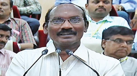 ஜிஎஸ்எல்வி மார்க் -3 ராக்கெட் மூலம் சந்திரயான்-2 வெற்றிகரமாக விண்ணில் செலுத் தப்பட்ட பிறகு செய்தியாளர்களிடம் பேசிய இஸ்ரோ தலைவர் சிவன். படம்: ம.பிரபு