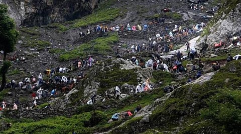 காஷ்மீரில் கனமழை; நிலச்சரிவு: அமர்நாத் புனித யாத்திரை நிறுத்தம்