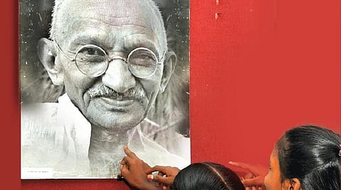 காந்தியைப் பேசுதல்: கல்வியைப் பற்றி காந்தி என்ன சொல்கிறார்?