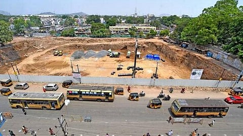 மதுரையில் ‘பஸ்போர்ட்’அமைவது எப்போது? - ஆளும்கட்சியினரின் ‘ஈகோ’வால் கிடப்பில் பிரம்மாண்ட திட்டம் 