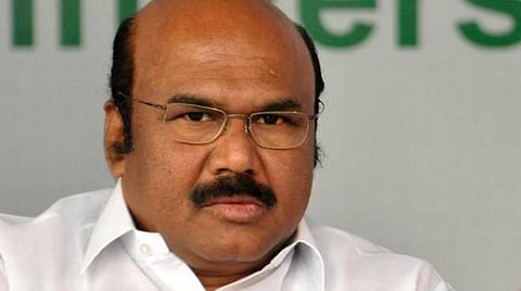 முதுகெலும்பு இருப்பதால்தான் அதிமுக நிமிர்ந்து நன்னடை போடுகிறது: அமைச்சர் ஜெயக்குமார் பதிலடி