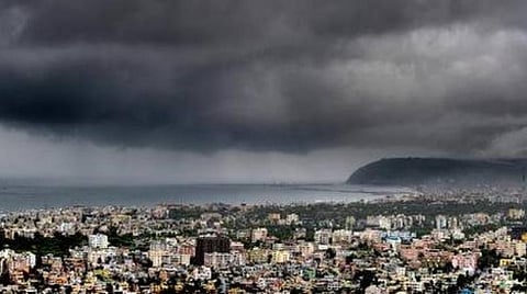 தமிழகத்தில் பரவலாக கனமழை வாய்ப்பு