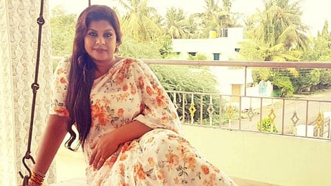 சமூக வலைதளத்தில் தொடரும் ரசிகர்களின் கேள்விகள்: விசித்ரா அறிவுரை