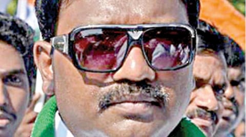 அமைச்சராக இருந்தபோது மத்திய அரசு அனுமதி பெறாமல் வெளிநாடு சென்றவர் ஸ்டாலின்- கராத்தே தியாகராஜன் குற்றச்சாட்டு