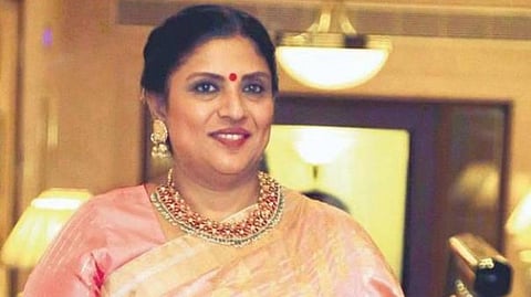 விஜய் தொலைக்காட்சியில் தொடர்ந்த உருவக் கேலி: ஸ்ரீப்ரியா கடும் எதிர்ப்பு