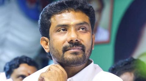 மொழி அரசியல் செய்வதற்கல்ல: தேனி எம்.பி. ஓ.பி.ரவீந்திராத் பேச்சு