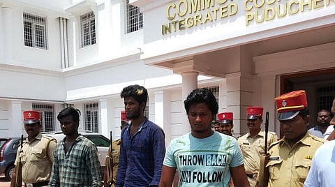 புதுச்சேரி நீதிமன்றத்தில் சரணடைந்த 3 பேர்