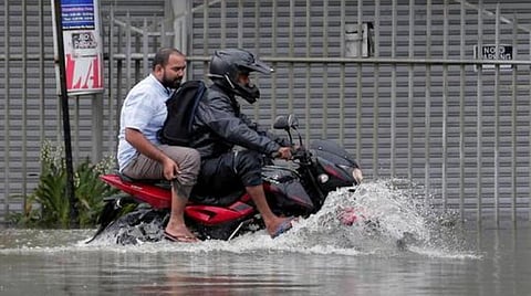 இலங்கை வெள்ளம்: 45,000 மக்கள் பாதிப்பு