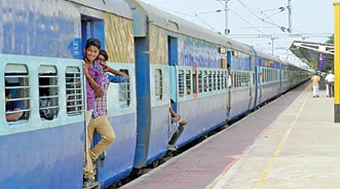 சென்னை, மதுரை, கோவையில் இயக்கப்படும் ரயில்கள் உட்பட 24 விரைவு ரயில்கள் தனியார்மயமாகின்றன: டெல்லியில் நாளை நடக்கும் வாரிய கூட்டத்தில் முக்கிய முடிவு
