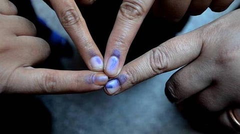 நாங்குநேரியில் சாதி வாக்குகளைக் குறிவைக்கும் பிரதான கட்சிகள்: வேட்பாளராக அறிவிக்கப்படுவதன் பின்னணி