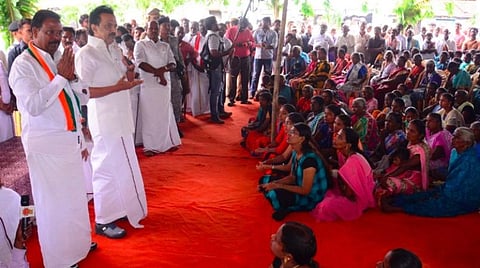 ஆளுங்கட்சி மக்களை சந்திக்காததால் திமுக மக்களை நேரடியாக சந்தித்து குறைகளை கேட்கிறது: நாங்குநேரி தொகுதியில் மு.க. ஸ்டாலின் பிரச்சாரம்