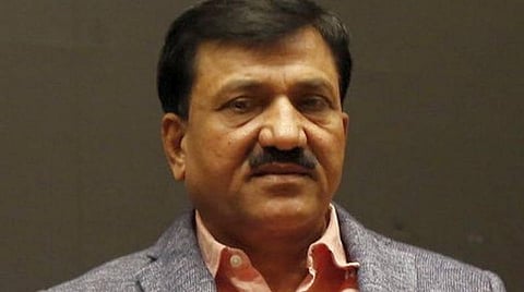 மகாராஷ்டிரா அமைச்சர் பபன்ராவ் லோனிகர்.