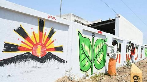 விக்கிரவாண்டி, நாங்குநேரி சட்டப்பேரவைத் தொகுதிகளில் தேர்தல் பிரச்சாரம் நாளை மாலை ஓய்கிறது: வாக்குப்பதிவு தினமான அக்.21-ல் பொதுவிடுமுறை அறிவிப்பு