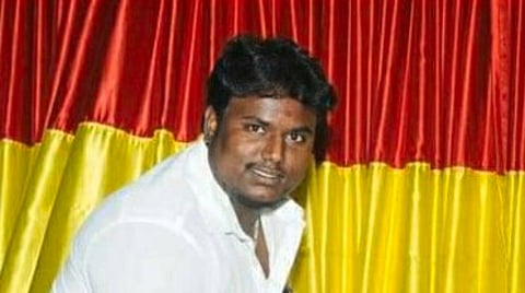 விஜயகாந்த் பிரச்சாரத்தில் சென்ற மாணவர் அணி நிர்வாகி கார் கவிழ்ந்து உயிரிழப்பு