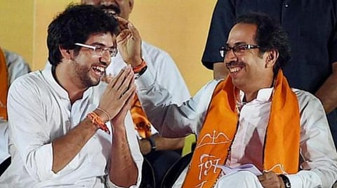 மகாராஷ்டிர தேர்தல்: வொர்லி தொகுதியில் ஆதித்ய தாக்கரே முன்னிலை