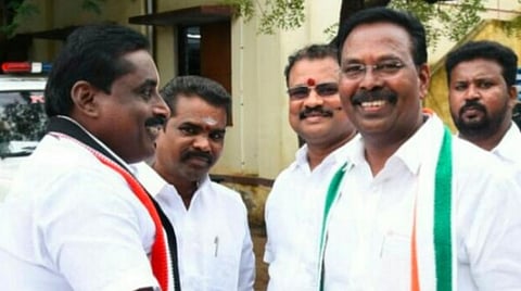 அதிமுக வெ.நாராயணன் (இடது), காங்கிரஸின் ரூபி மனோகரன் (இடது) - படம்: மு.லெட்சுமி அருண்