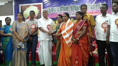 அரசு பள்ளிகளில் மாணவர் சேர்க்கை அதிகரிப்பு: ஆசிரியர்களுக்கு புதுவை அமைச்சர் பாராட்டு