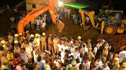 மணப்பாறை அருகே ஆழ்துளை கிணற்றில் விழுந்த 2 வயது குழந்தையை மீட்க தீவிர முயற்சி