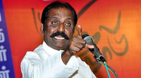 ஏய் வானம் பார்க்கும் தொழில்நுட்பமே, சற்று குனிந்து பாதாளம் பார்: சுஜித் மறைவு குறித்து வைரமுத்து