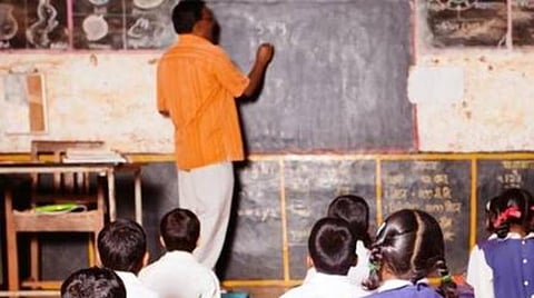 தேர்ச்சி விகிதம் குறைந்தால் ஆசிரியர்களுக்கு கட்டாய ஒய்வு: உத்தராகண்ட் அரசு முடிவு