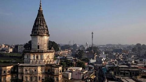 அயோத்தி வரும் பக்தர்கள் எண்ணிக்கை உயர்வு; சரயூ நதியில் நாளை 5 லட்சம் பேர் புனித நீராடல்