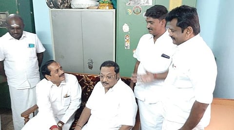 நான் திமுகவில் இல்லை; கட்சி பற்றி ஏன் என்னிடம் கேட்கிறீர்கள்?- முன்னாள் மத்திய அமைச்சர் மு.க.அழகிரி காட்டம்