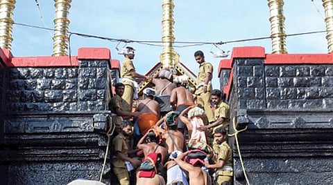 ரஃபேல், சபரிமலை வழக்குகளில் உச்ச நீதிமன்றம் இன்று தீர்ப்பு