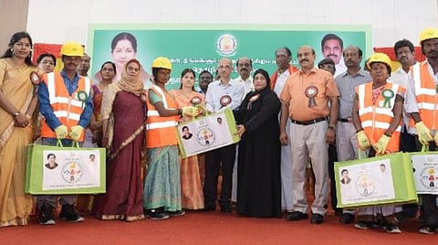 தொழிலாளர்களுக்கு ரூ.99.58 லட்சம் மதிப்பில் உதவித்தொகை: அமைச்சர் நிலோபர் கபீல் தகவல்