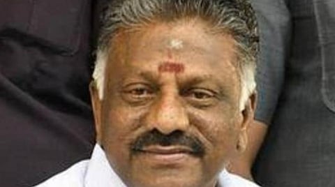 முதல்வர் பழனிசாமி குறித்த ரஜினியின் கருத்தைக் கண்டிக்கிறேன்: சென்னை திரும்பிய ஓபிஎஸ் பேட்டி