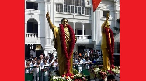 மாநகராட்சி கவுன்சிலர் ‘சீட்’பெற அமைச்சர்களை வட்டமிடும் நிர்வாகிகள்: அதிமுகவில் வேட்பாளர் தேர்வு வெளிப்படையாக நடக்குமா?
