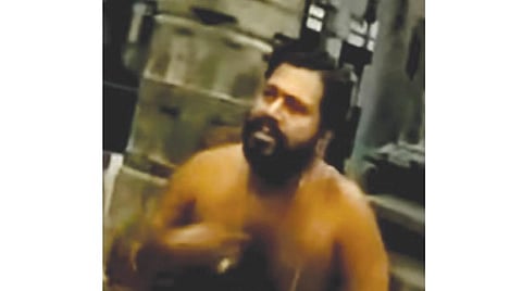 பெண்கள் 360: தீட்சிதரின் தகாத செயல்