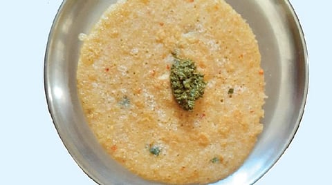 தலைவாழை: சுவையான சுரைக்காய் அடை